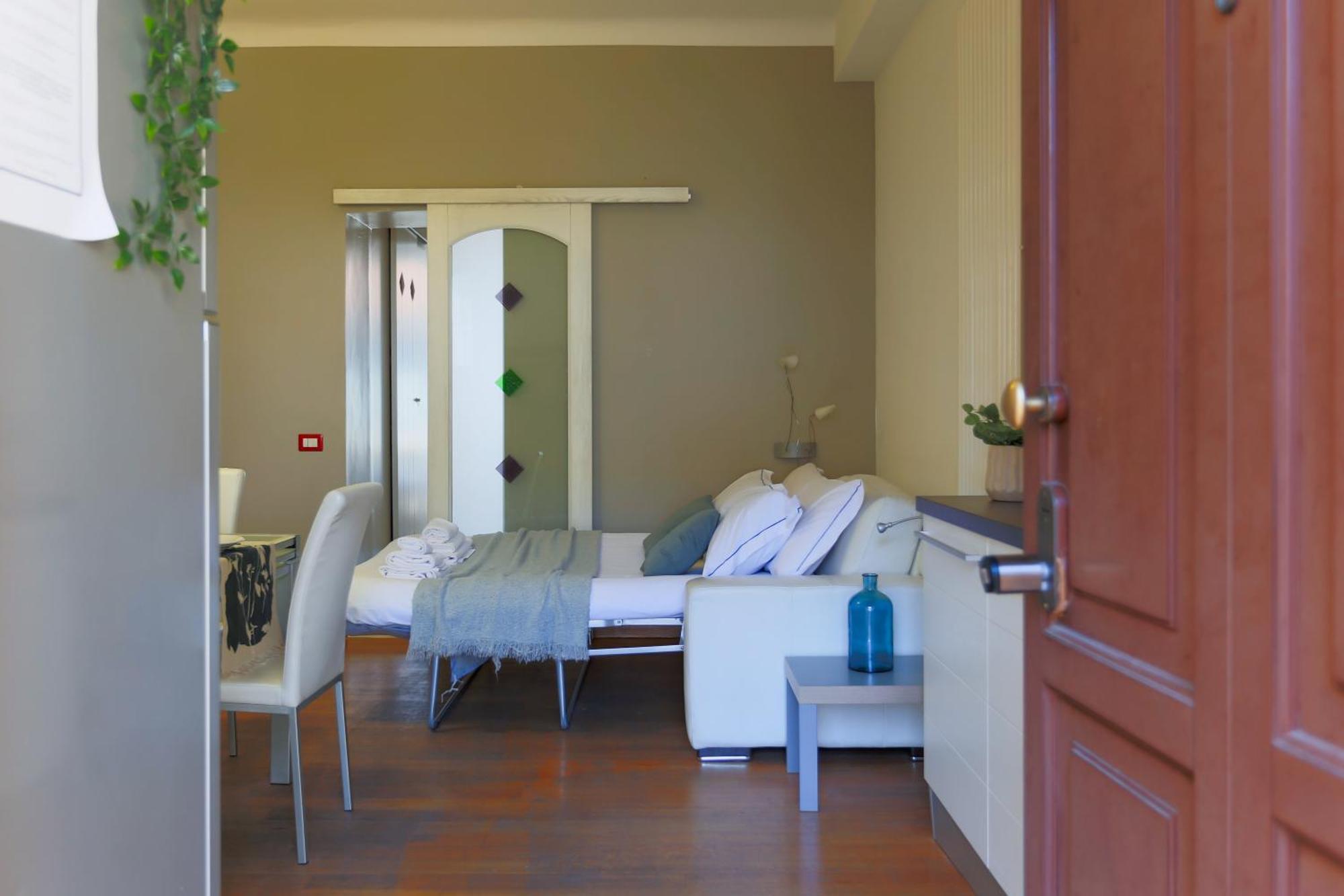 The Best Rent - Near Navigli * Milan